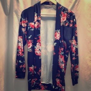 NWOT Floral Kimono Cardigan